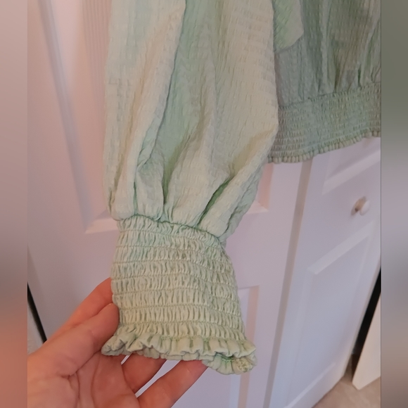 Anthropologie Mint Green Gerri Seersucker Boho Textured Blouse. Size M - Picture 4 of 7
